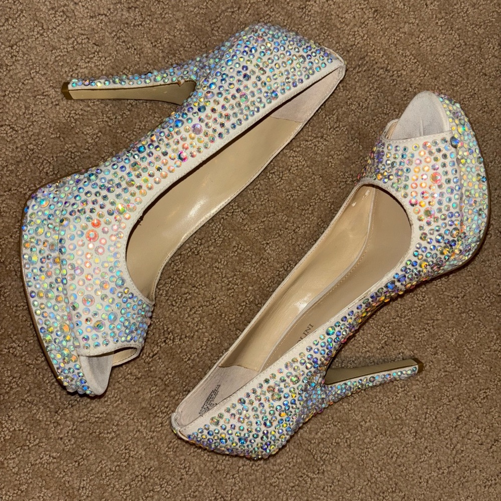 Enzo Angiolini White Rhinestone Peep Toe Bridal Crystal Stiletto Slip On Heels 9